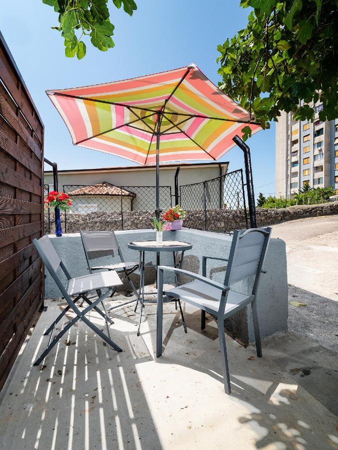 Studio Apartment "Kalina" 550 M From Sea Fiume Kültér fotó