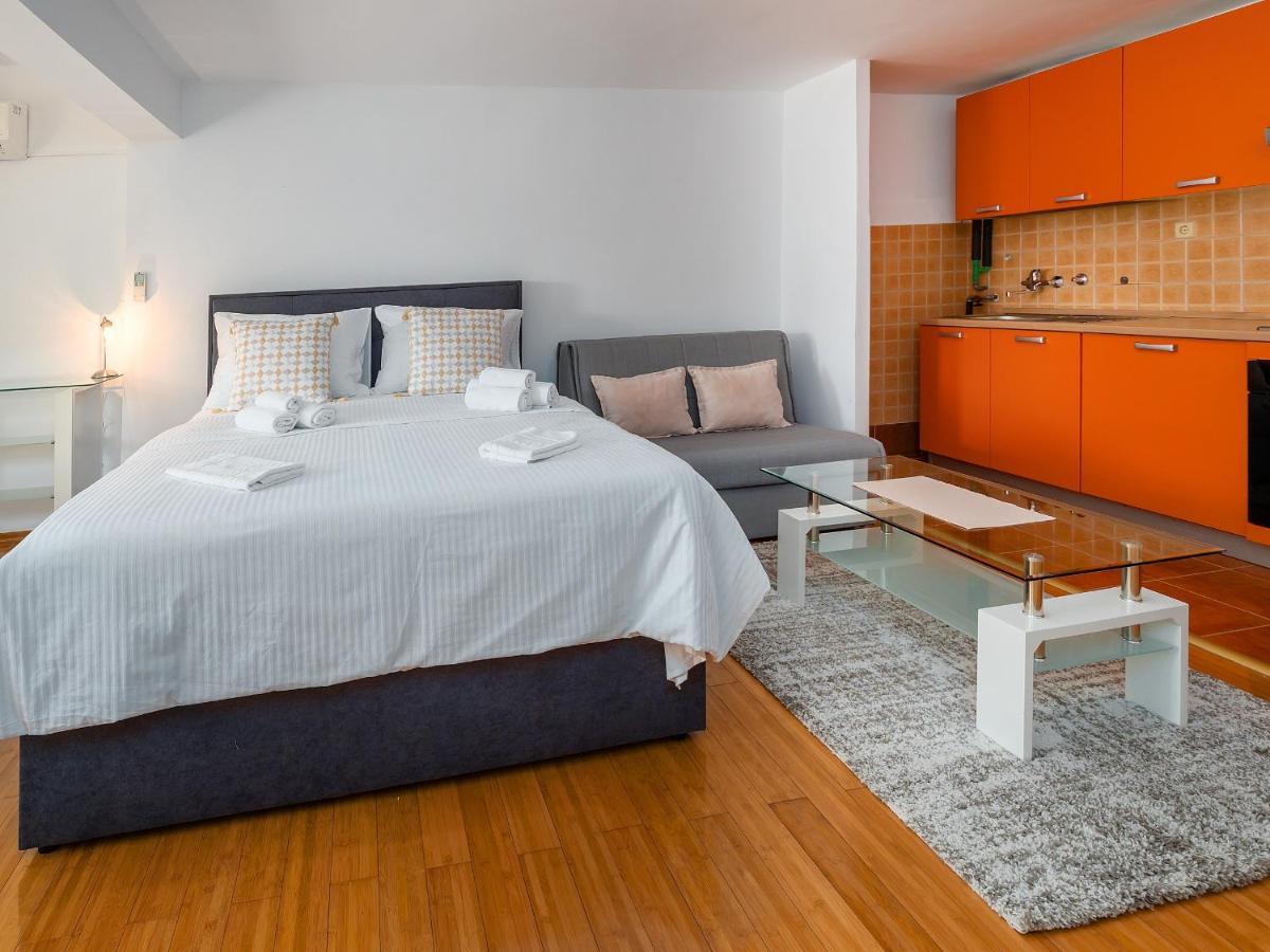 Studio Apartment "Kalina" 550 M From Sea Fiume Kültér fotó