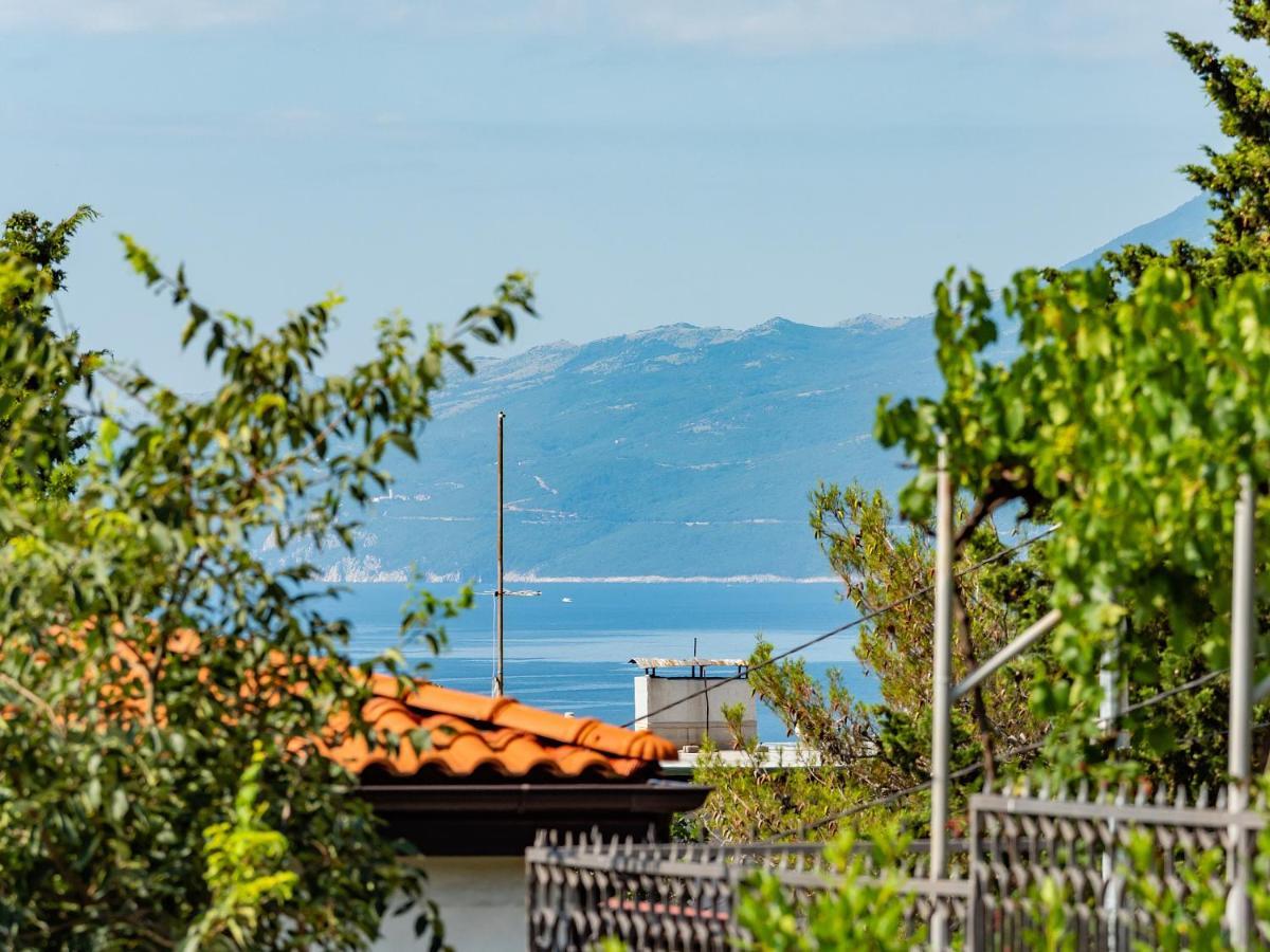 Studio Apartment "Kalina" 550 M From Sea Fiume Kültér fotó